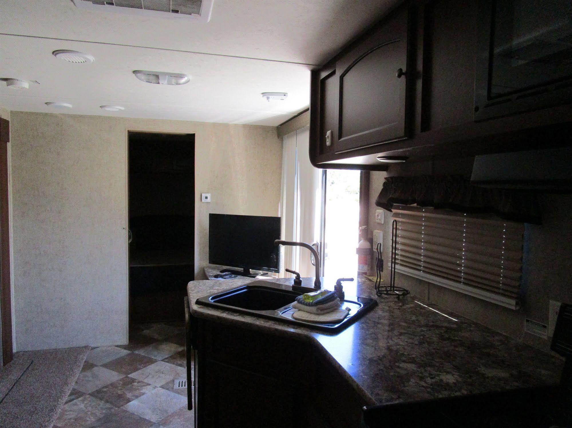 Fiesta Key Rv Resort Premium Room 1 Layton Ngoại thất bức ảnh